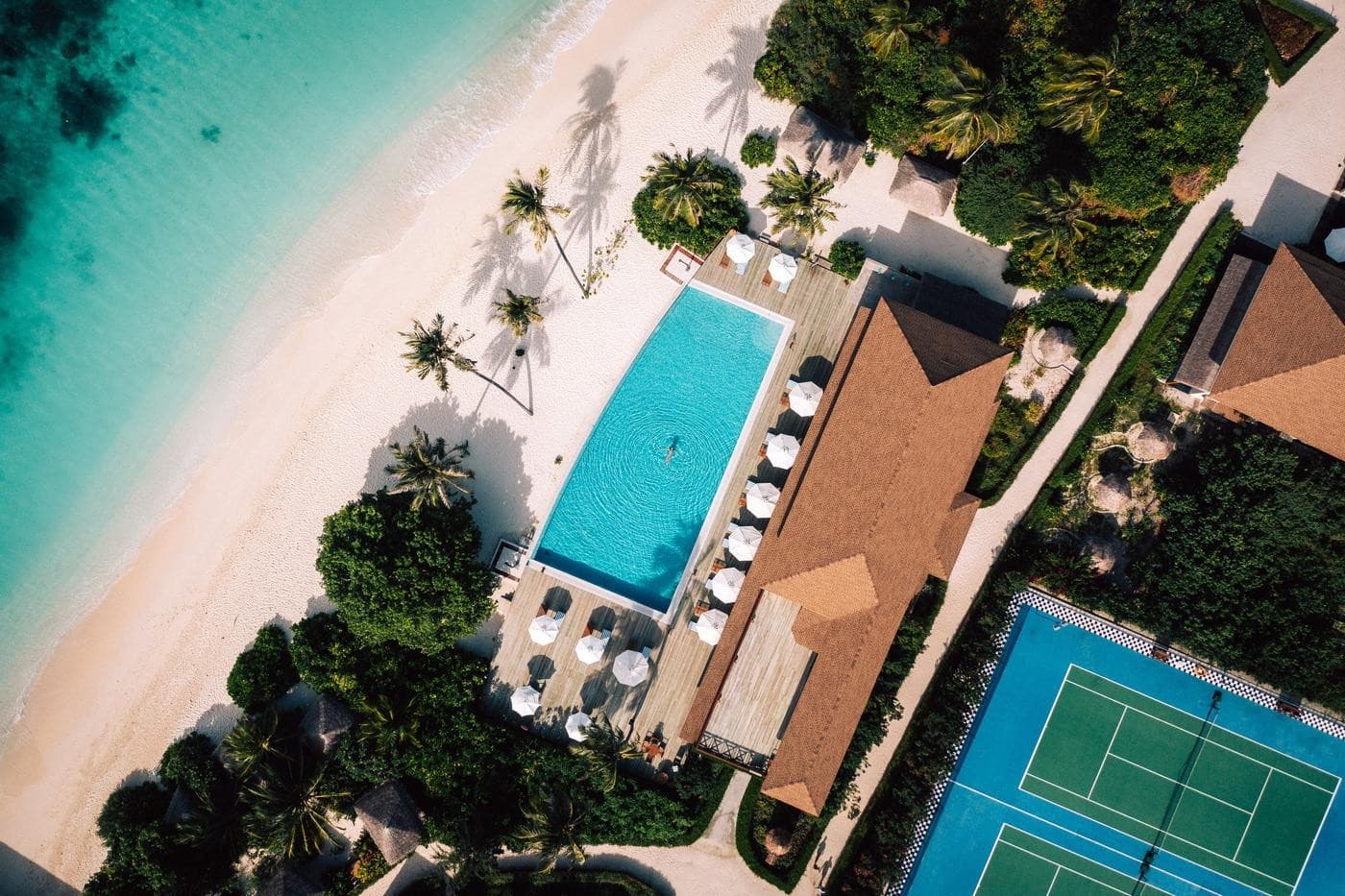 Reethi Faru Resort 4